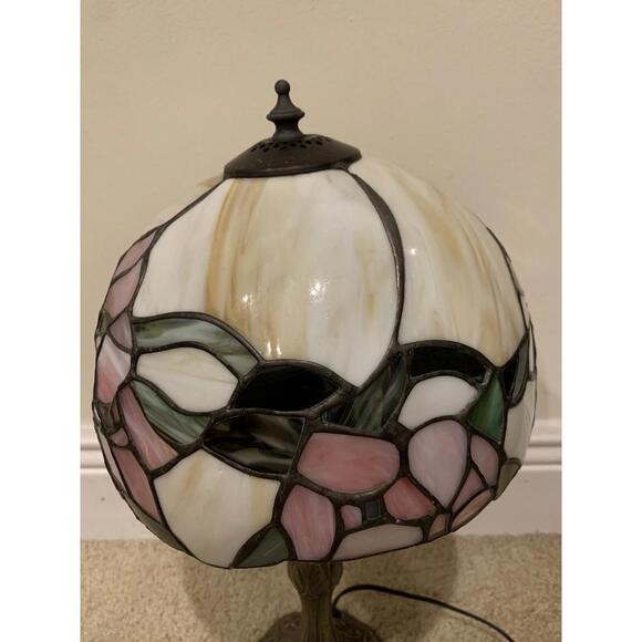 Tiffany style 16" Stained Slag Glass Table Accent Lamp Floral Design - Picture 5 of 15